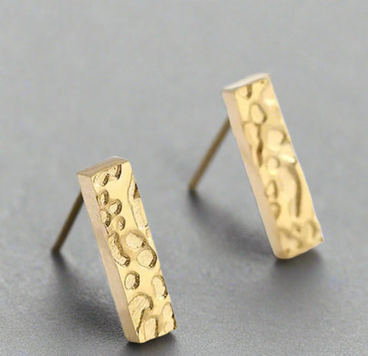 Korean Minimalist Bar Earrings – 14K Gold & Rhodium, Hypoallergenic