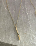 Minimalist Circle & Bar Necklace –18K Gold PVD | Lightweight & Durable.